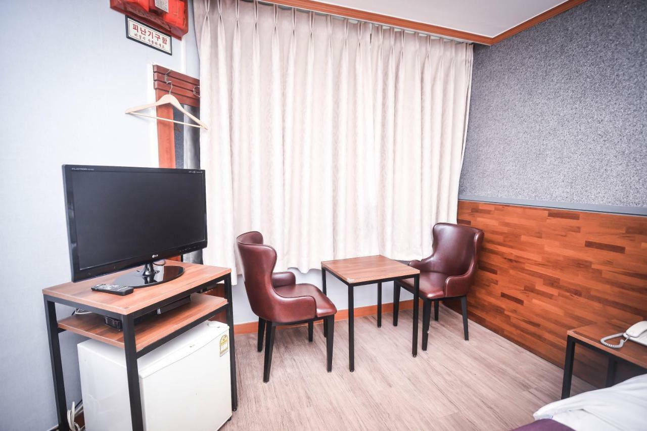 Hotel Noblesse Seoul Eksteriør billede