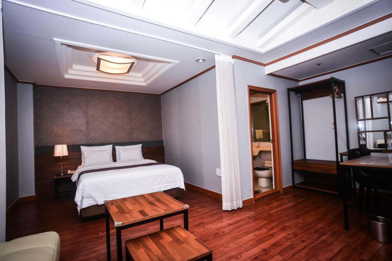 Hotel Noblesse Seoul Eksteriør billede