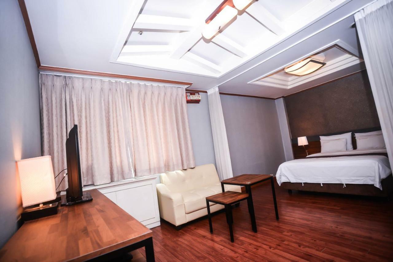 Hotel Noblesse Seoul Eksteriør billede